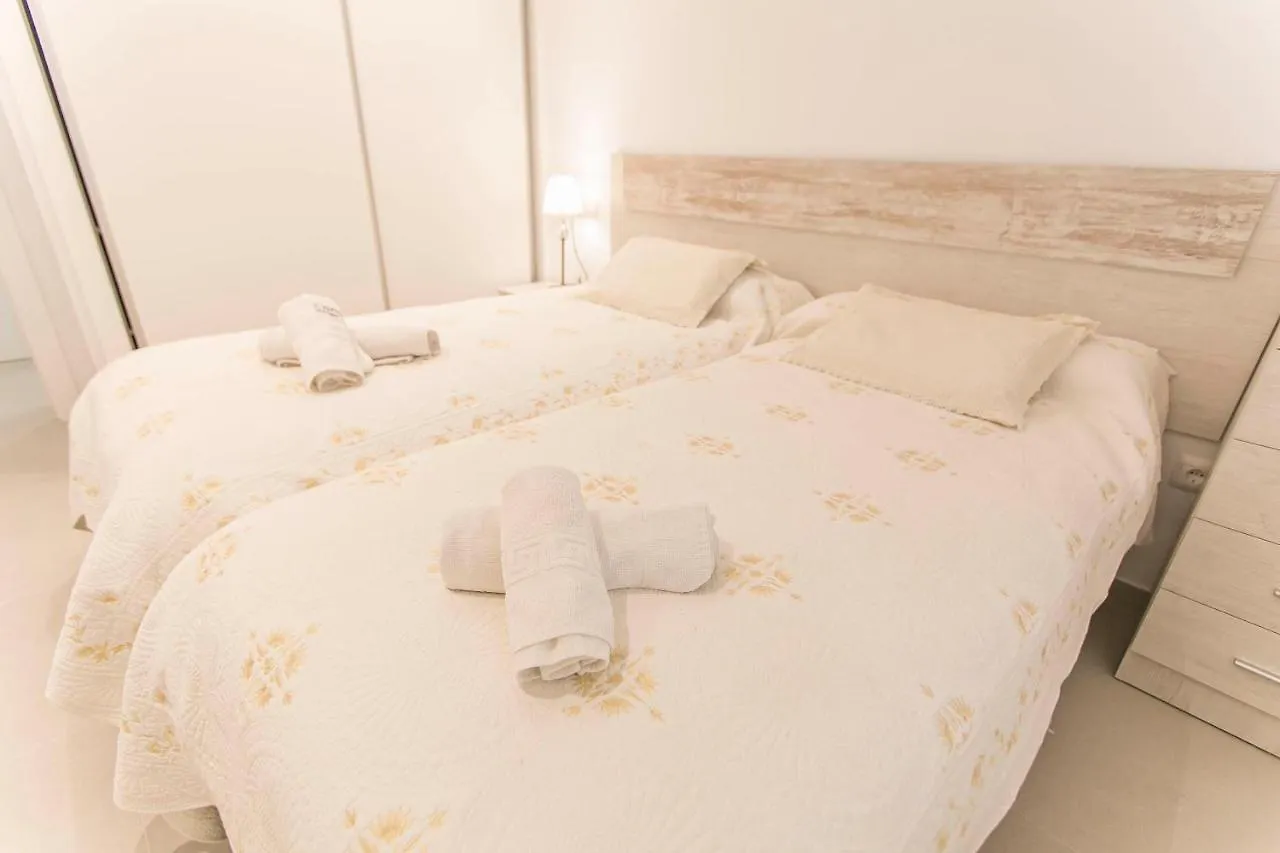 Apartament Carabeo 2 Dorm Nerja
